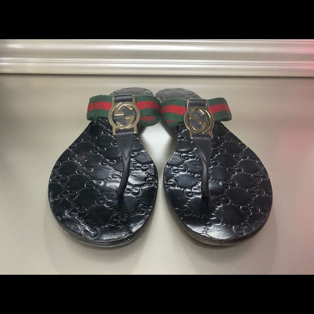 Gucci sandals Women’s 38.5  Authentic